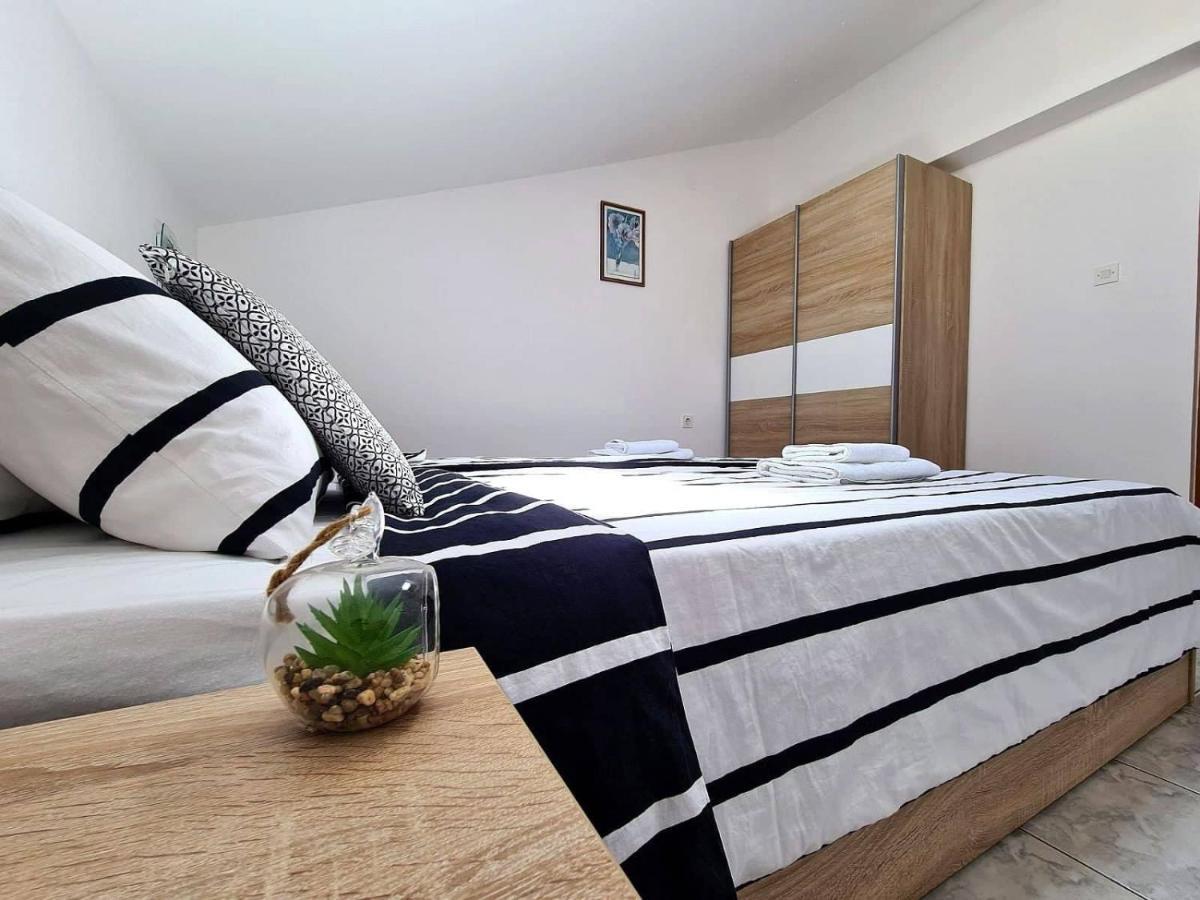 Apartments Ana เมดูลิน ภายนอก รูปภาพ